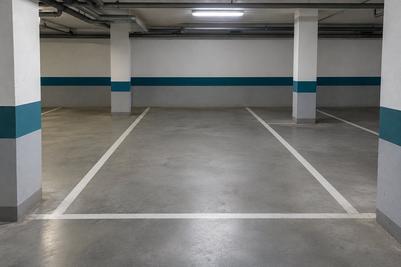 Parking in El Limonar